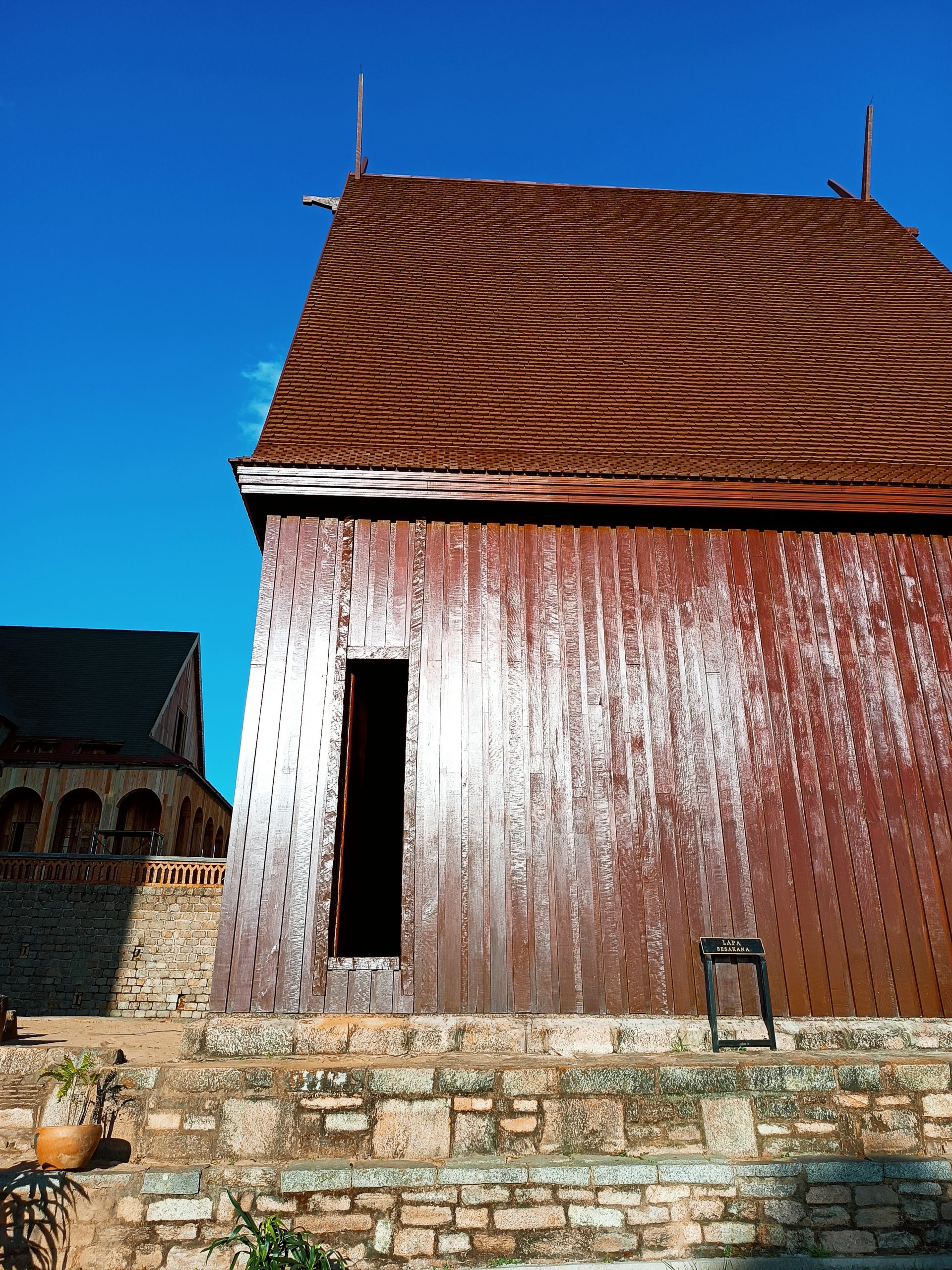 L’OUEST INTEMPOREL: BAOBABS DE MORONDAVA, TSINGY DE BEMARAHA ET DUNES DE BELO SUR MER